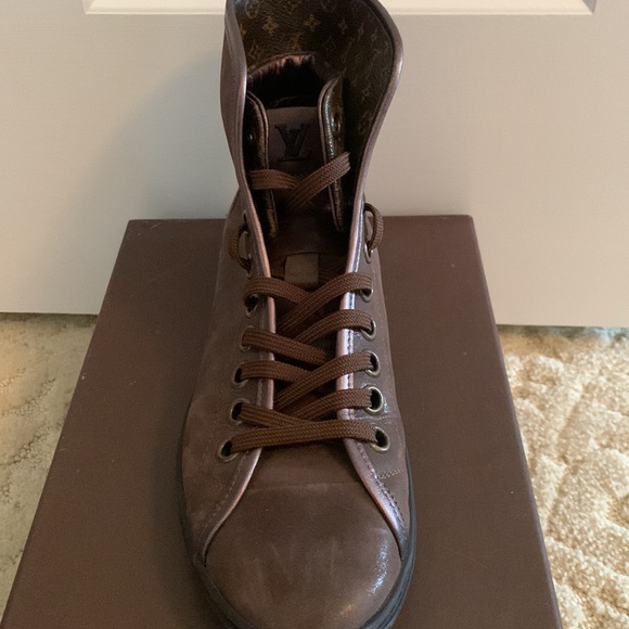 Louis Vuitton Brown Brea Fold Over Sneakers - Picture 9 of 16